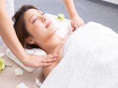 アロマオイルリンパマッサージ 女性ホルモン活性&内臓リンパ